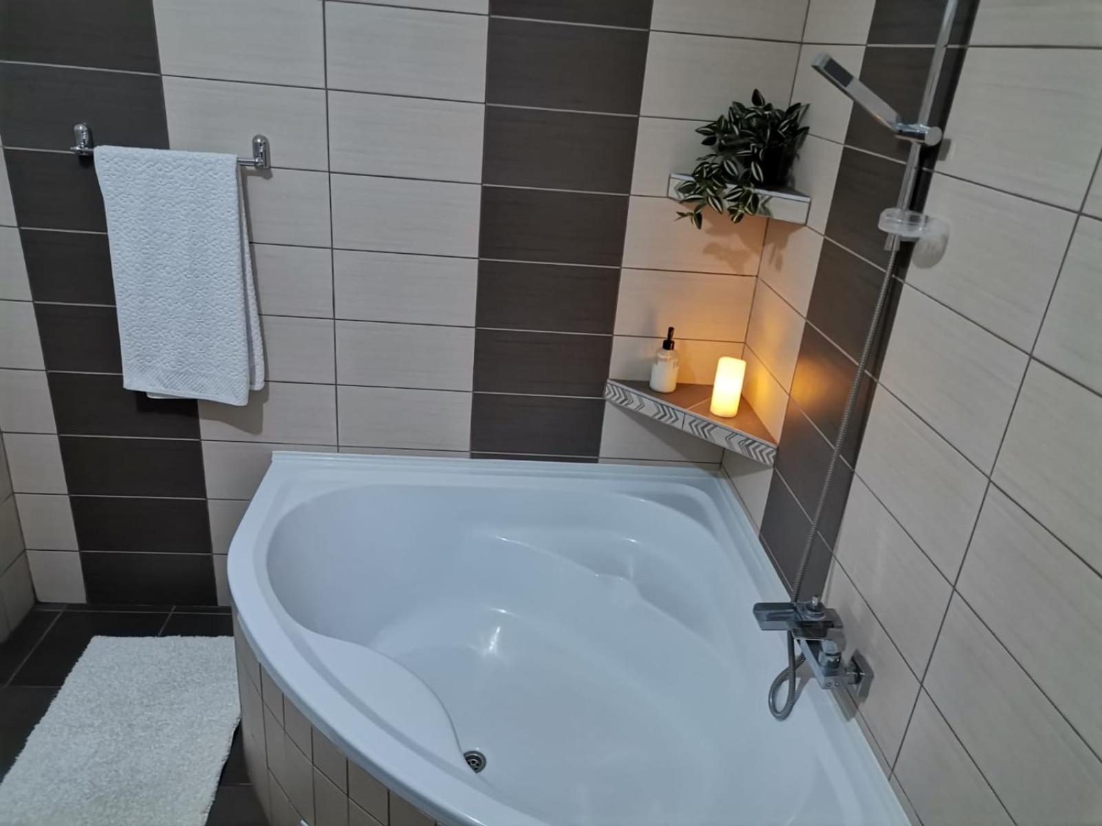 Dio Vendeghaz Hotel Praid Bagian luar foto